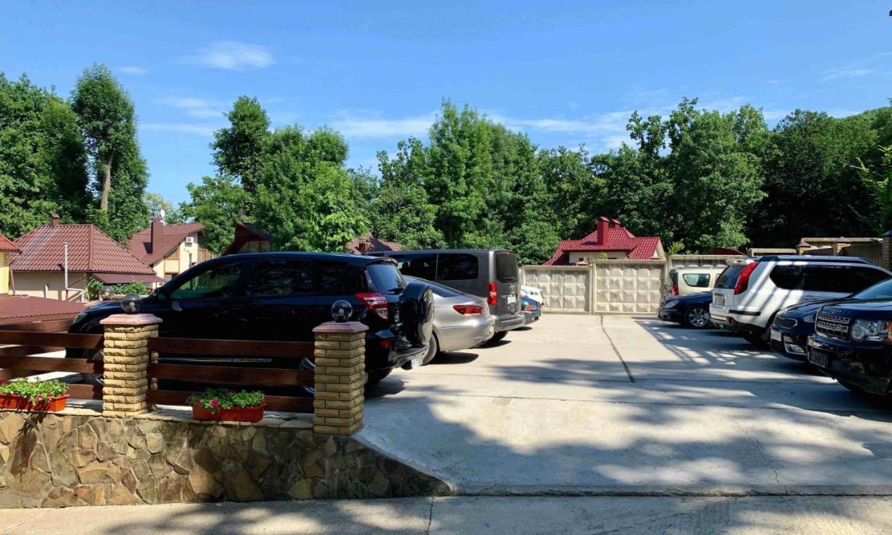 Lomacineţi Вілія酒店 外观 照片